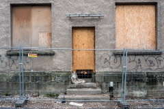 Verschlossene Türen und Fenster